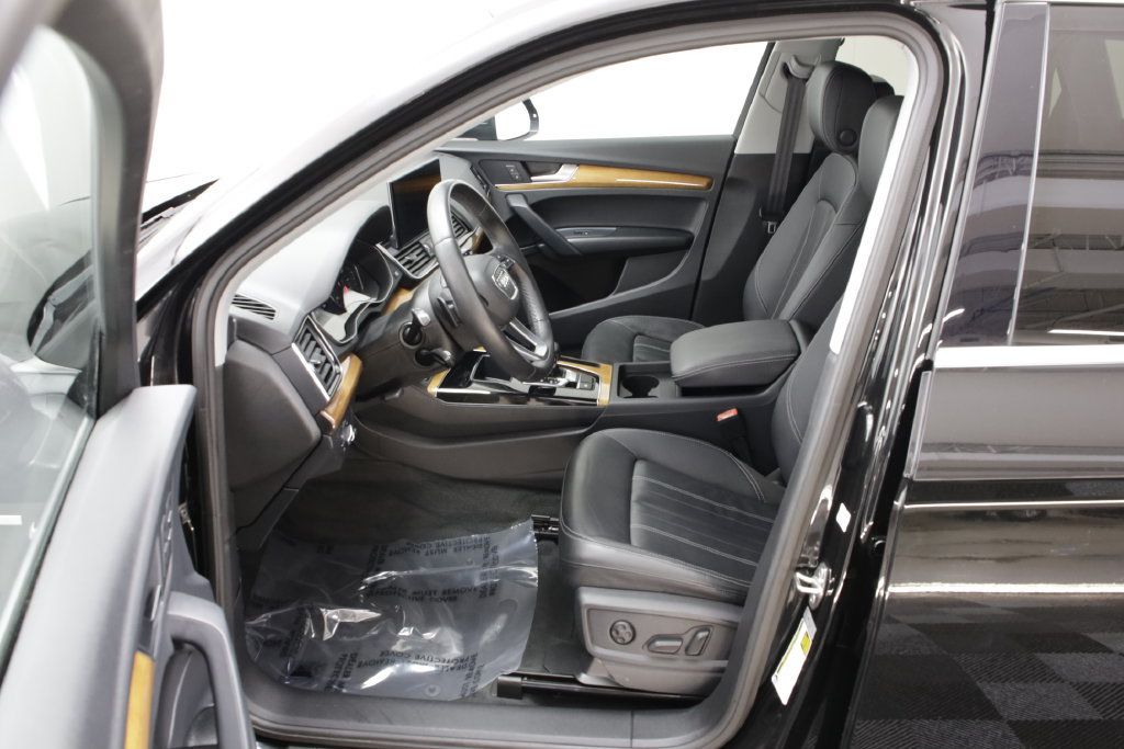Used 2023 Audi Q5 2.0T Premium w/ Convenience Package AWD/4WD image 6