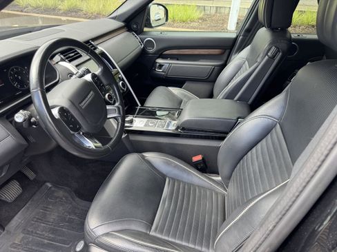 Used 2020 Land Rover Discovery HSE Luxury image 10