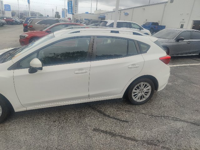 Used 2017 Subaru Impreza 2.0i Premium AWD/4WD image 7
