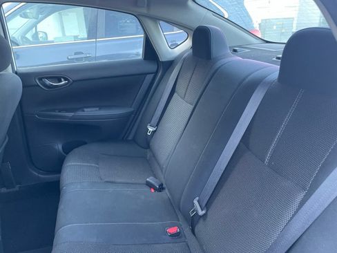 Used 2018 Nissan Sentra S FWD image 7