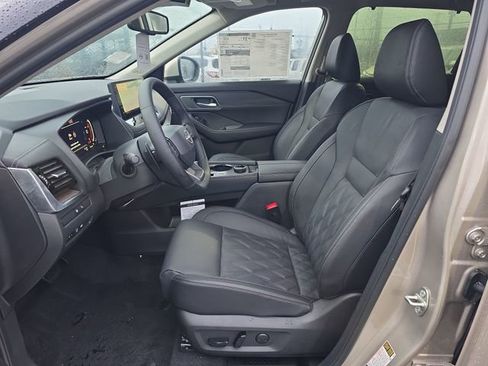 New 2026 Nissan Rogue Platinum w/ Platinum Premium Package image 14