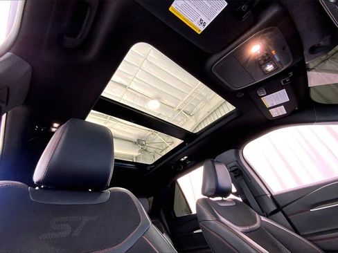 Certified 2025 Ford Explorer ST w/ Sun And Sound Package image 27