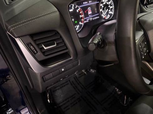 Certified 2025 Nissan Rogue SV w/ SV Premium Package FWD image 14