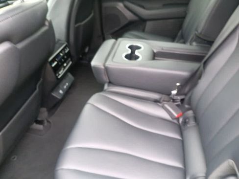 Used 2023 Acura MDX SH-AWD image 21