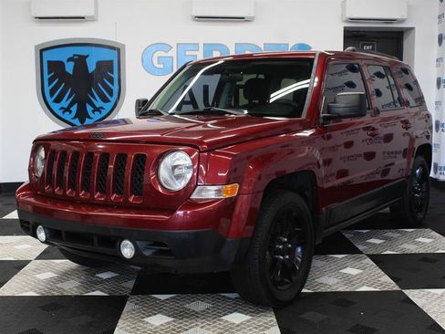 Used 2015 Jeep Patriot Sport w/ Power Value Group FWD image 1