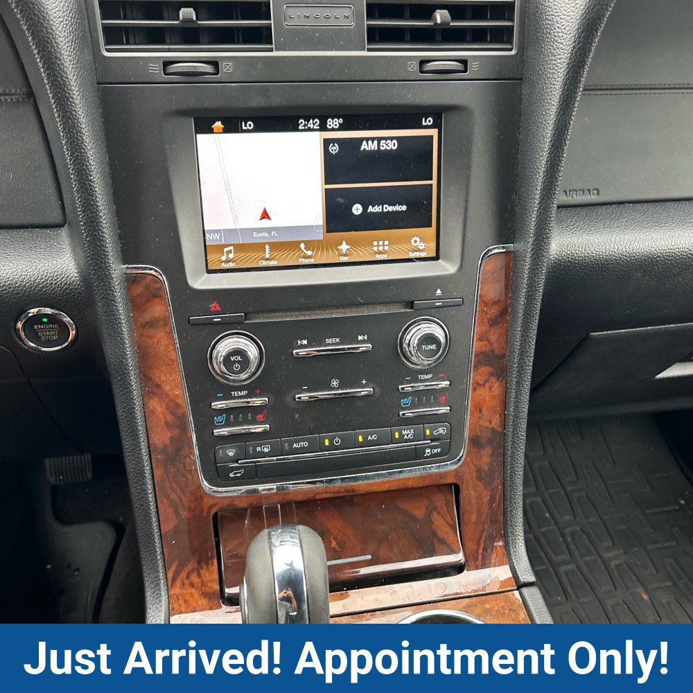 Used 2017 Lincoln Navigator L Select RWD image 15