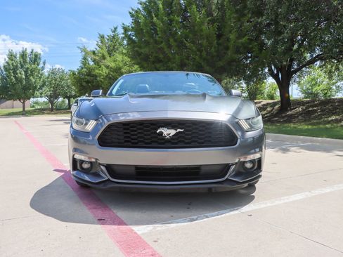Used 2015 Ford Mustang Convertible w/ Equipment Group 051A RWD image 2