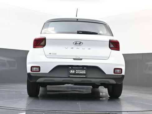 Certified 2026 Hyundai Venue SE FWD image 24