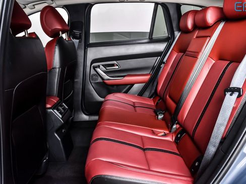 Used 2025 MAZDA CX-50 AWD 2.5 Hybrid w/ Premium Pkg image 21