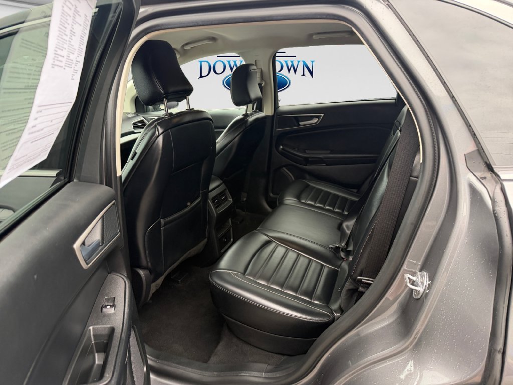 Used 2024 Ford Edge SEL AWD/4WD image 9