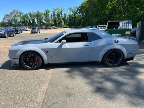 Used 2021 Dodge Challenger R/T Scat Pack RWD image 4