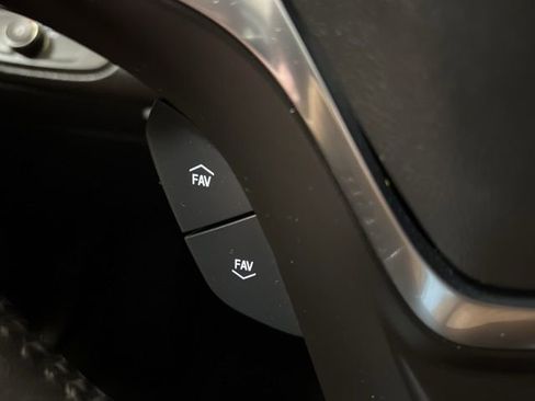 Used 2018 Chevrolet Volt LT w/ LT Driver Confidence Package image 40