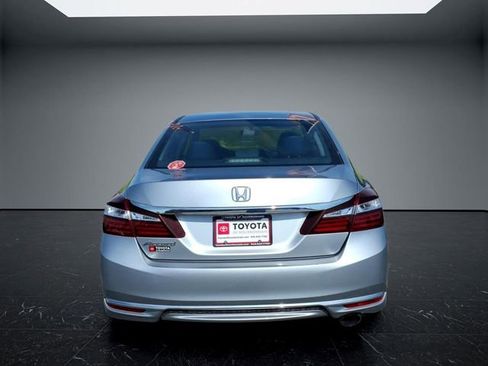 Used 2016 Honda Accord LX image 4