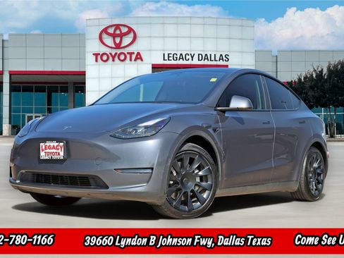 Used 2023 Tesla Model Y Long Range AWD/4WD image 1