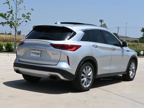 Used 2019 INFINITI QX50 Luxe FWD image 9
