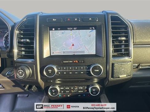 Used 2018 Ford Expedition Limited w/ Equipment Group 301A image 15