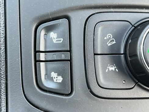 Used 2020 GMC Terrain SLE w/ GMC Pro Grade Package AWD/4WD image 10