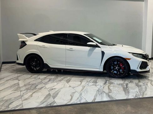 Used 2019 Honda Civic Type R image 5