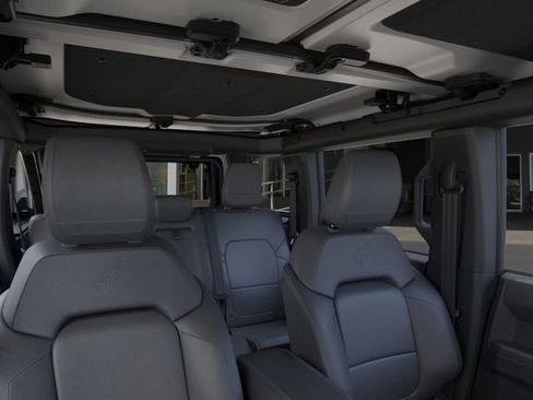 New 2025 Ford Bronco Badlands image 12