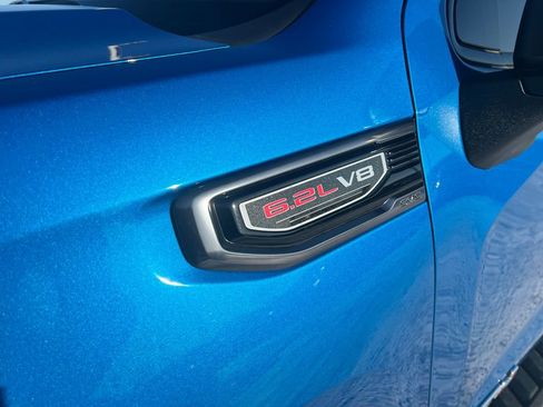 Used 2022 GMC Sierra 1500 AT4 w/ Sierra Safety Plus Package image 39