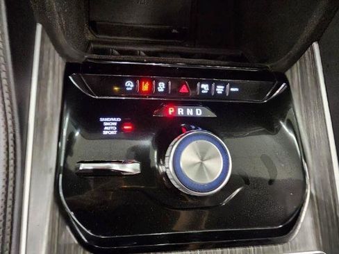 Used 2023 Jeep Wagoneer L Series II image 20