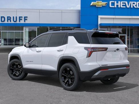 New 2027 Chevrolet Equinox LT w/ Convenience Package II FWD image 3