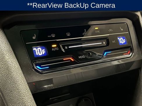 Used 2024 Volkswagen Tiguan SE R-Line image 11