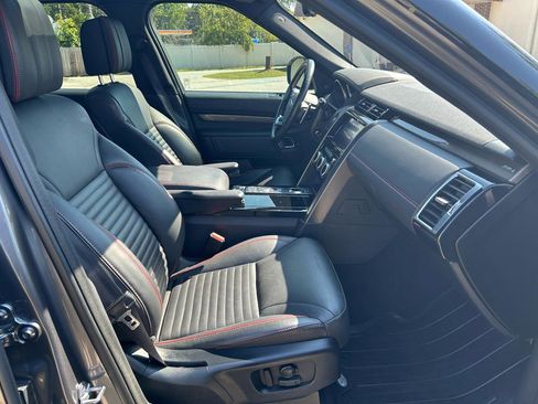 Used 2017 Land Rover Discovery HSE Luxury image 15