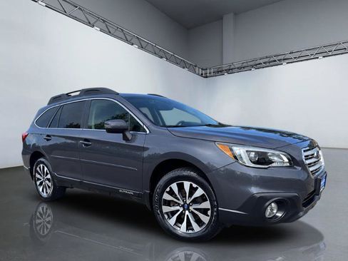 Used 2016 Subaru Outback 2.5i Limited AWD/4WD image 14