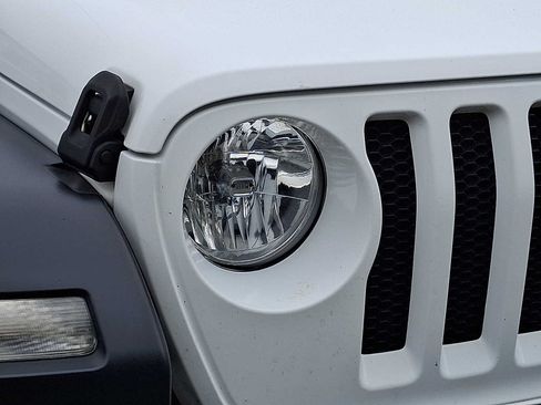 Used 2018 Jeep Wrangler Unlimited Sport S AWD/4WD image 8