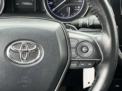 Used 2022 Toyota Camry SE image 14