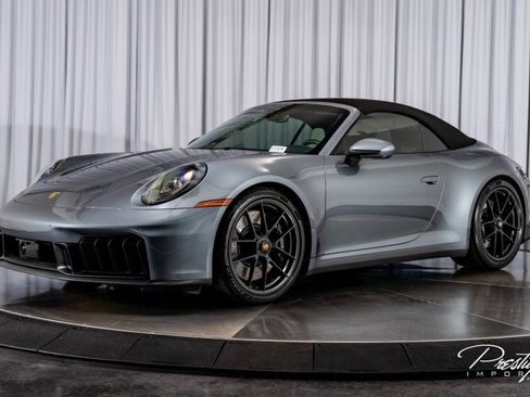 Used 2025 Porsche 911 Carrera GTS image 7