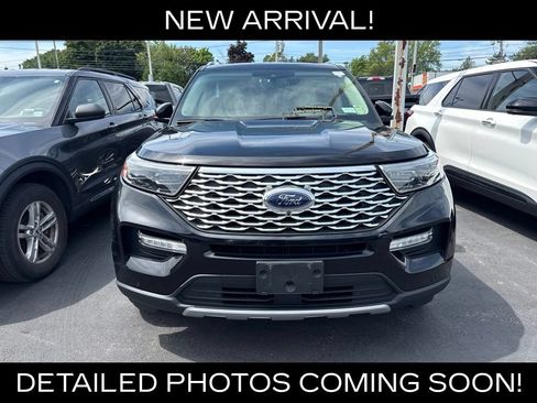 Used 2021 Ford Explorer Platinum w/ Equipment Group 601A AWD/4WD image 2