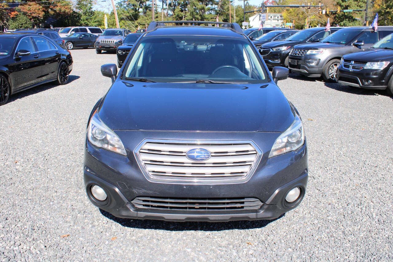 Used 2017 Subaru Outback 2.5i Premium AWD/4WD image 3