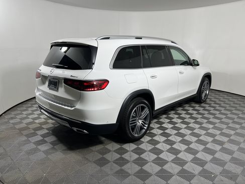 Used 2026 Mercedes-Benz GLS 450 4MATIC image 4