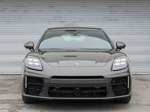 Certified 2024 Porsche Panamera 4 image 11
