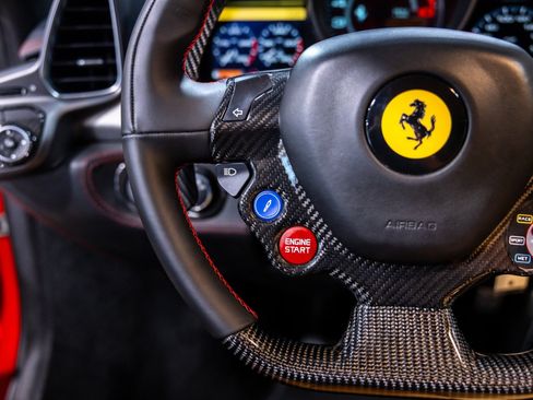Used 2012 Ferrari 458 Italia Coupe RWD image 45