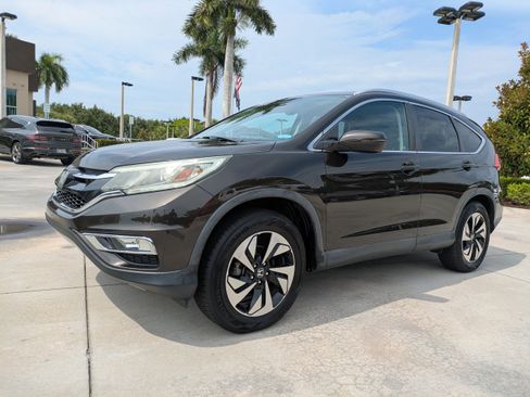 Used 2015 Honda CR-V Touring image 5