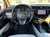 Used 2019 Toyota Camry SE image 5