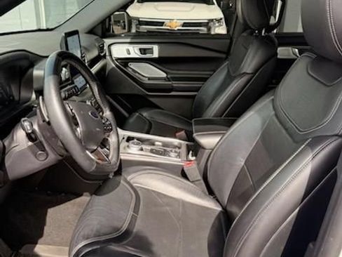 Used 2020 Ford Explorer ST w/ Premium Technology Package AWD/4WD image 9