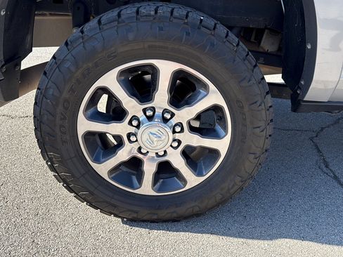 Used 2020 RAM 2500 Limited AWD/4WD image 9