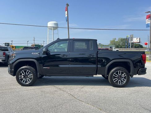 New 2025 GMC Sierra 1500 AT4 w/ Technology Package image 21