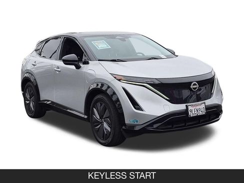 Used 2023 Nissan Ariya AWD image 2
