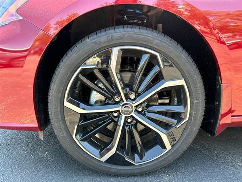 New 2025 Nissan Altima 2.5 SR image 8