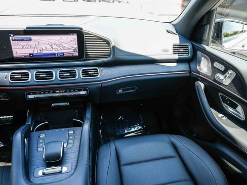 Certified 2025 Mercedes-Benz GLS 450 4MATIC image 15