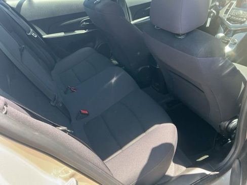Used 2013 Chevrolet Cruze LT w/ RS Package FWD image 10