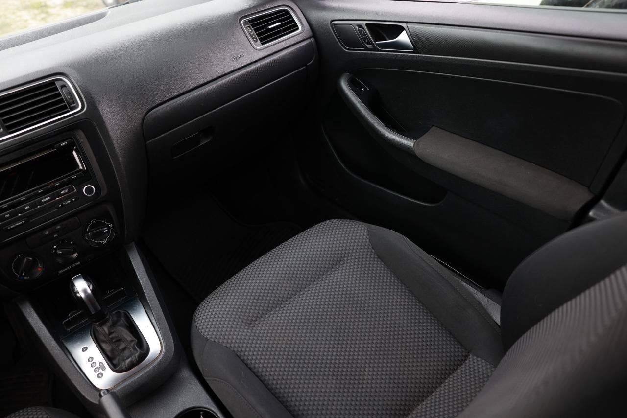 Used 2012 Volkswagen Jetta S FWD image 22