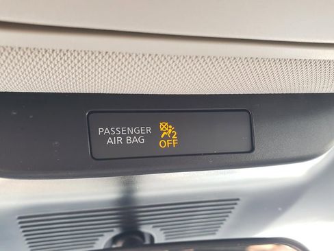 Used 2025 Nissan Murano SV image 32