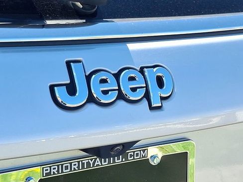 Used 2025 Jeep Compass Limited AWD/4WD image 30