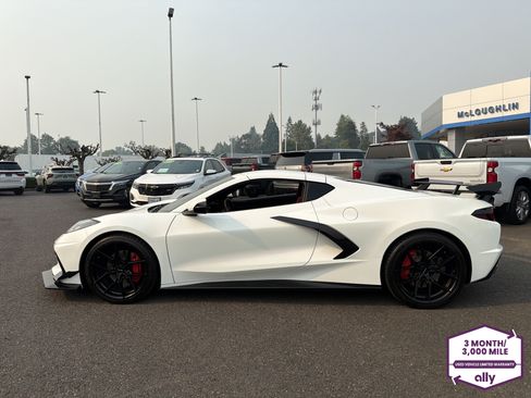Used 2020 Chevrolet Corvette Stingray Coupe w/ Battery Protection Package RWD image 3